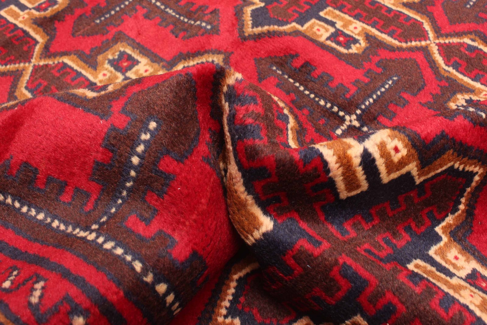 Vintage 3’3″ x 5’10” Traditional Hand Knotted Vegetable Dye Wool Area Rug