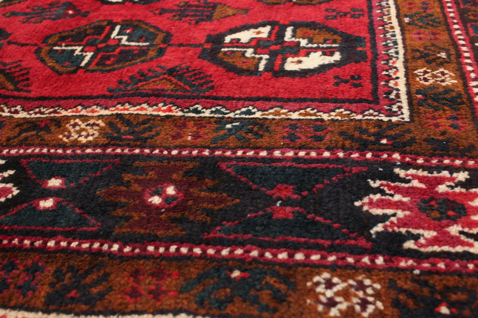 Traditional Hand-knotted Carpet 4’4″ x 9’0″ Wool Oriental Area Rug