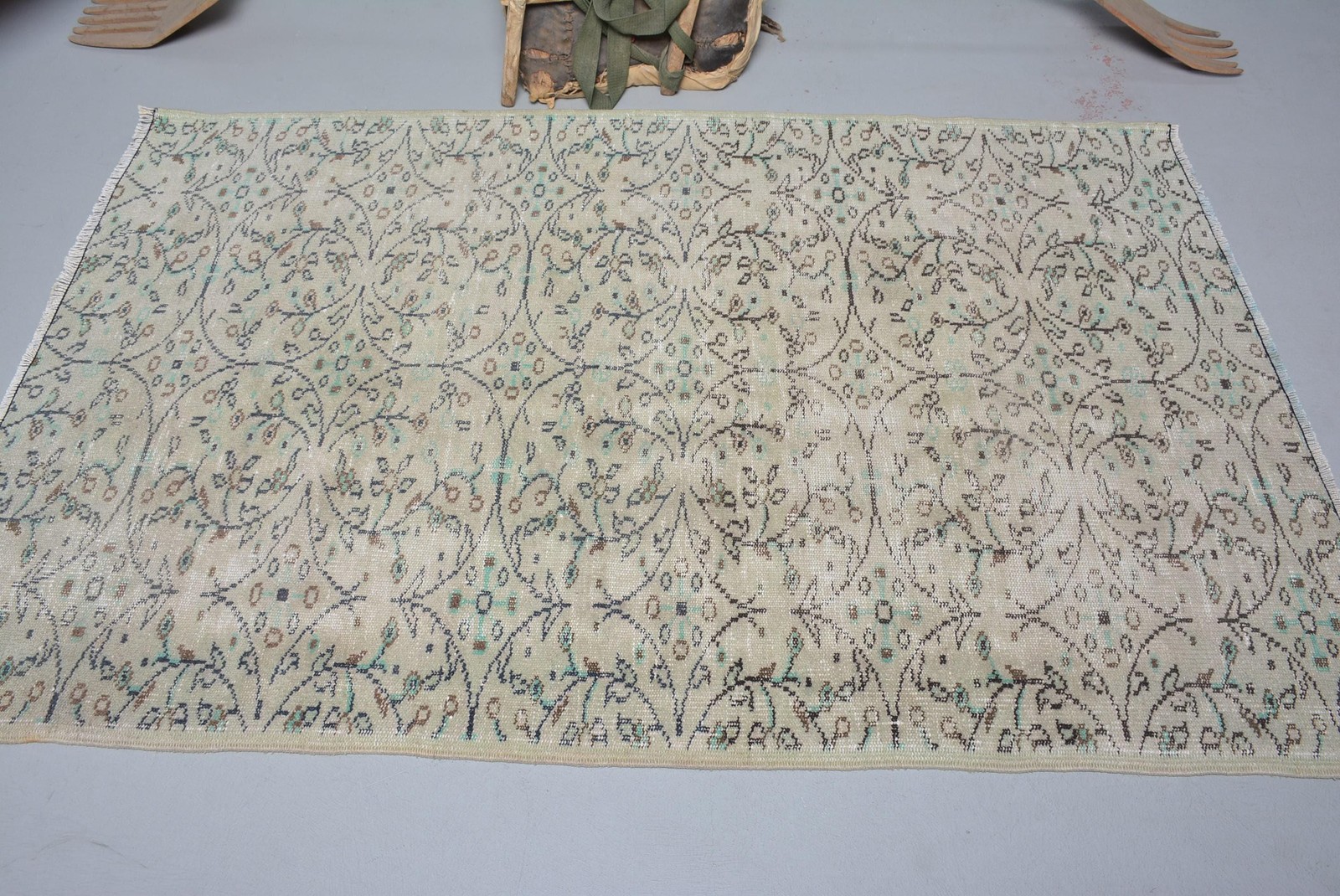 Turkish Vintage Area Rug 4,1×6,3 ft (124×192 cm), Green Oriental Rug