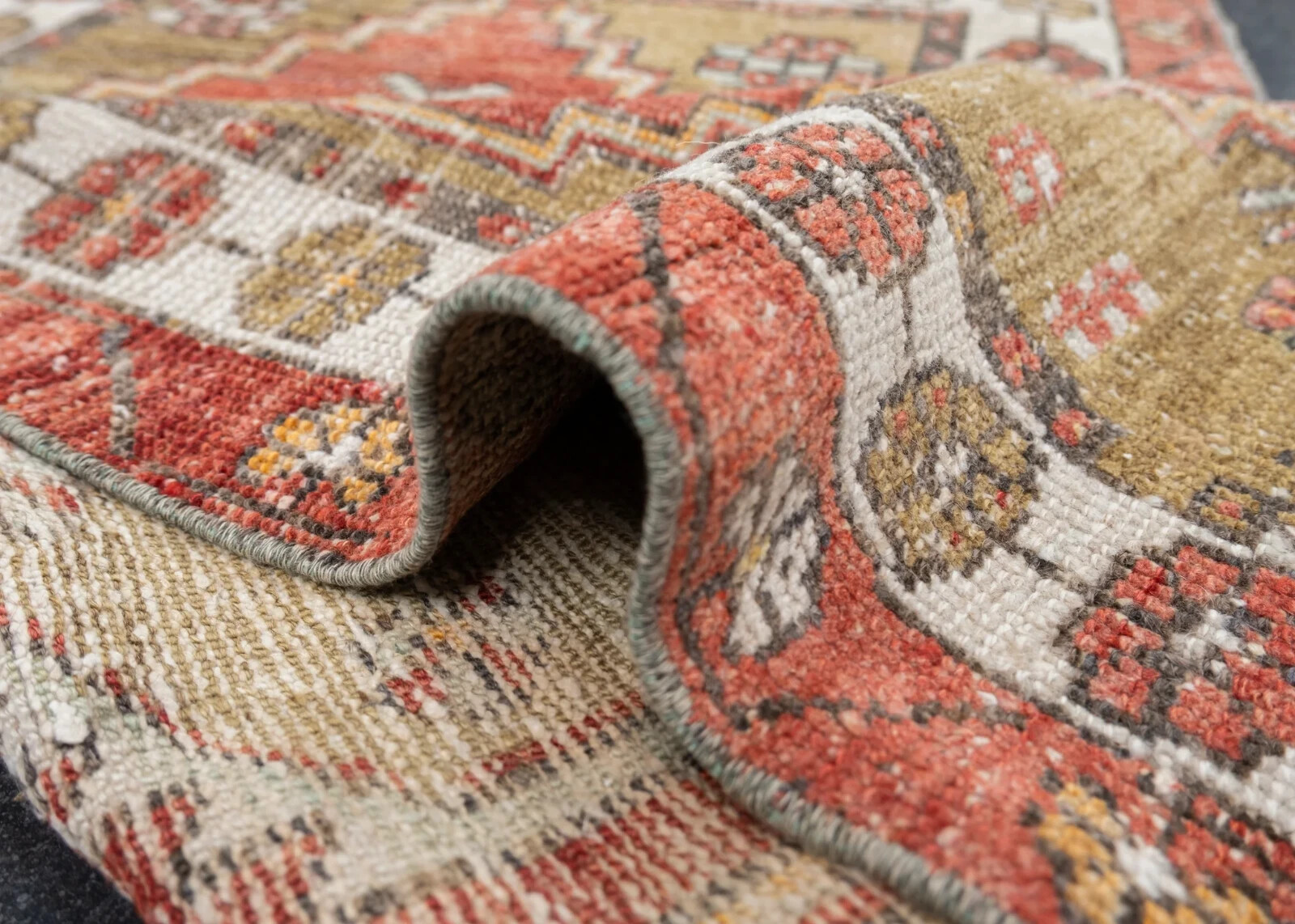 Oriental Hand Knotted Turkish Vintage Anatolian Rug 2’4″ x 4’6″ #6060