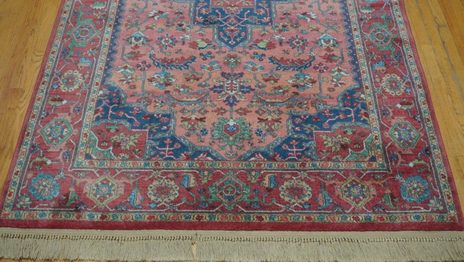 Karastan Rug# 700-736 Medallion Serapii Wool Pile American Rug 5’9″ x 9′