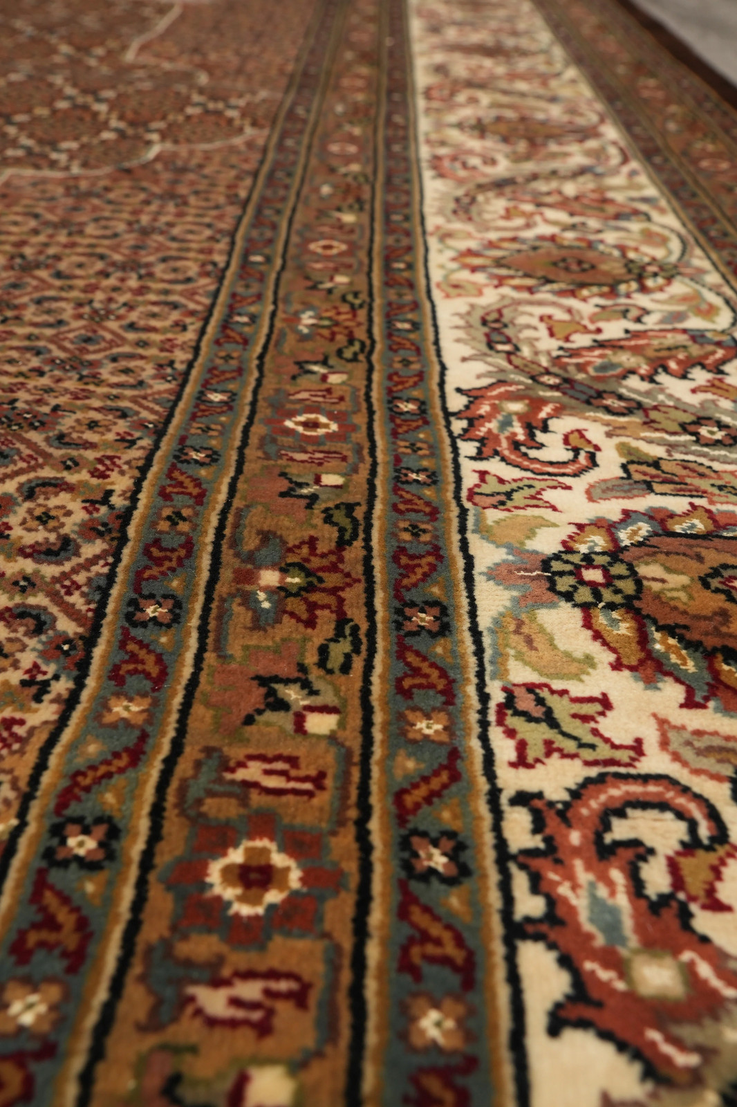 8 x 10 Dark Chocolate Brown Quality Area Rug Tabriiz Mahii Wool and Silk #F-4460