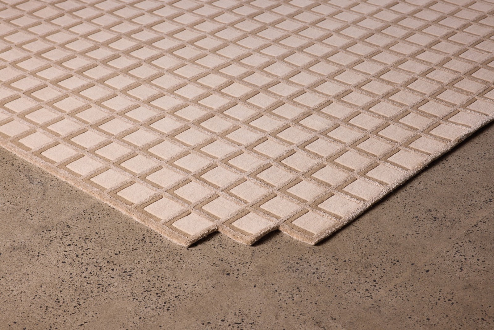 Post-Modern Sand Beige Grid Pattern Stepped Edge Hand-Tufted Rug 6×9 Living Room