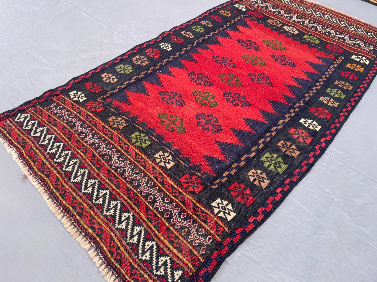 2’3 x 4’5 Ft Bold Afghan Tribal Kilim Rug Red Navy Floral Flatweave Wool Carpet