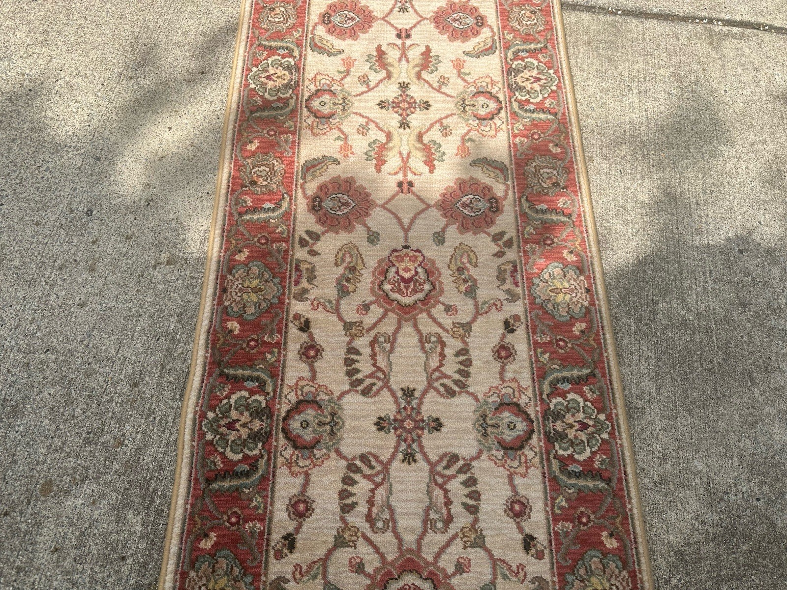 Beautiful Karastan Runner Style Ashara Agra Ivory Size 2’6”x 8’