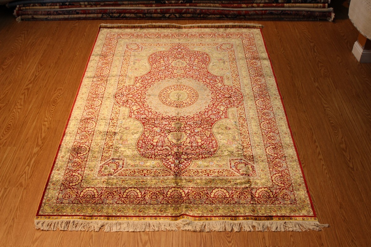 SILK RUG 6X9 FT. HANDMADE hand knotted Traditional Floral Design Red Color Rug