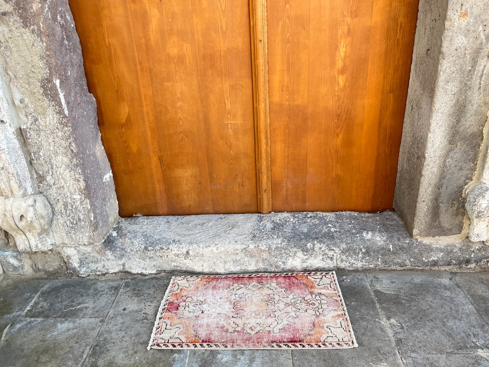 Vintage Turkish Oushak Rug 1.5×2.6 ft Hand Knotted Mini Wool Boho Door Mat Pink