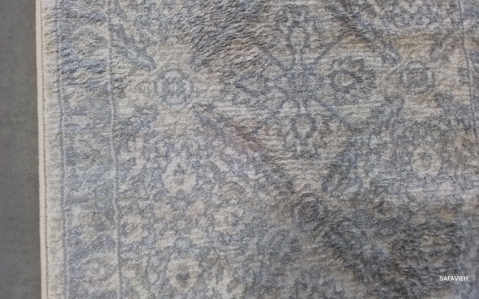 CREAM / GREY 2′-0″ x 22′-0″ Back Stain Rug, Reduced Price 1172786896 BNT863B-222