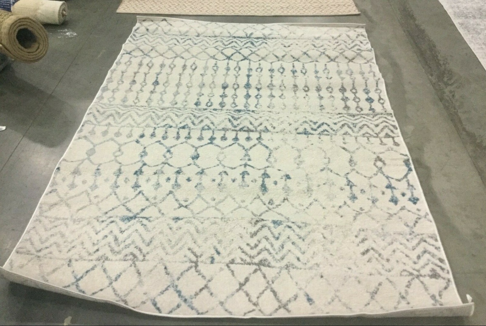 TURQUOISE 5′-3″ X 7′-6″ Back Stain Rug, Reduced Price 1172642147 TUL270B-5