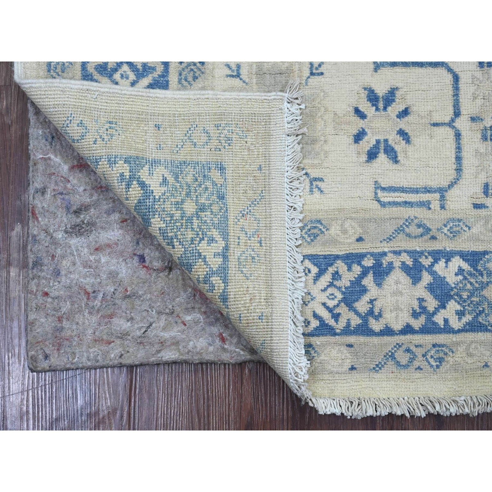 3’10″x5’6″ Ivory Vintage Look Kazak Floral Elements Wool Hand Knotted Rug 21925