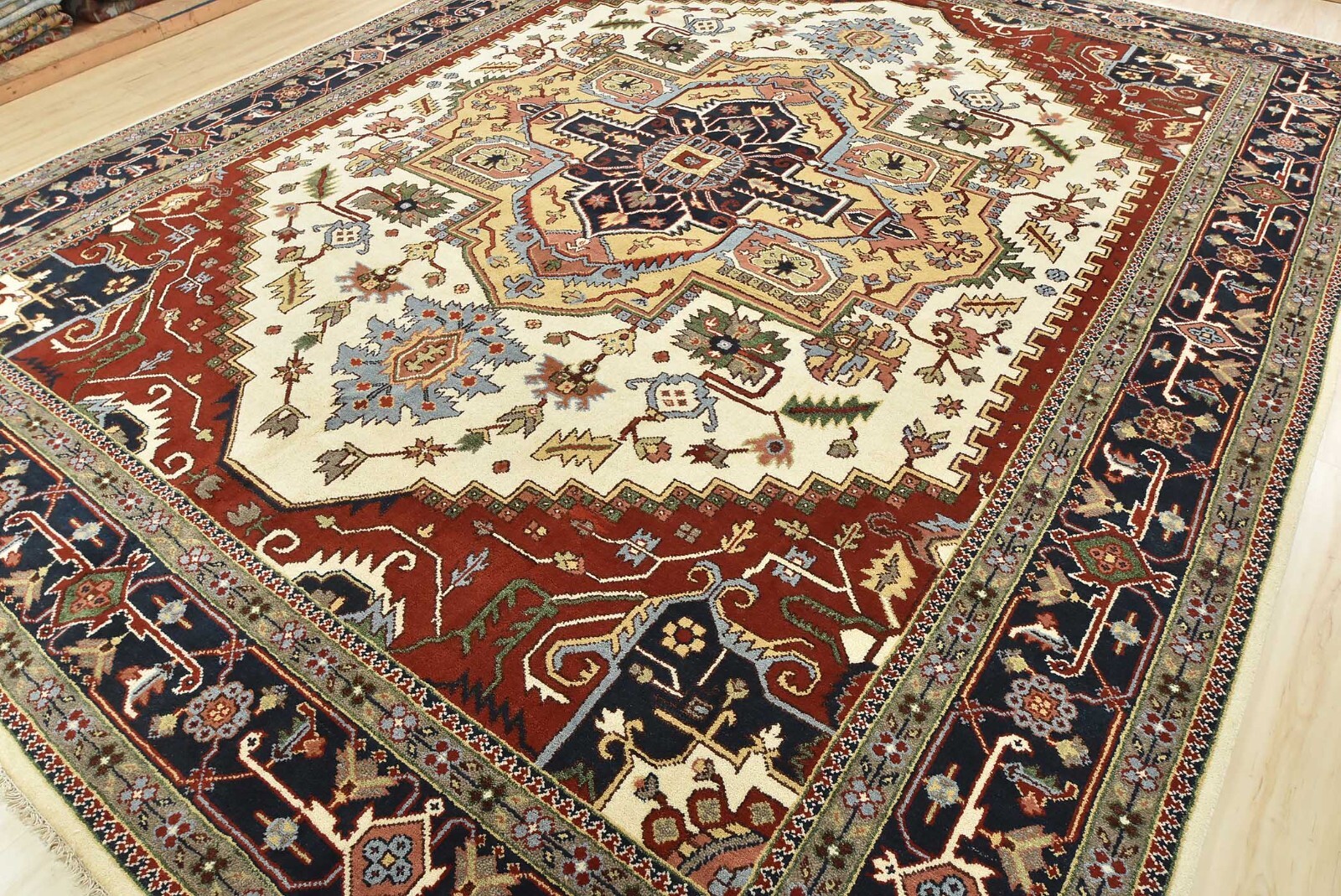 Serapi Rug 11’8” x 14’9” White Wool Tribal Hand-Knotted Oriental Carpet
