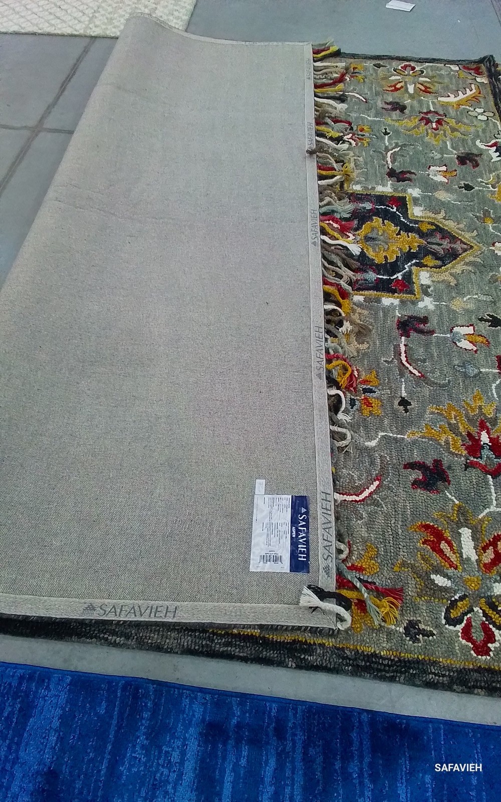 GREY / CHARCOAL 9′-0″ x 9′-0″ Flaw in Rug, Reduced Price 1172789885 APN207F-9SQ