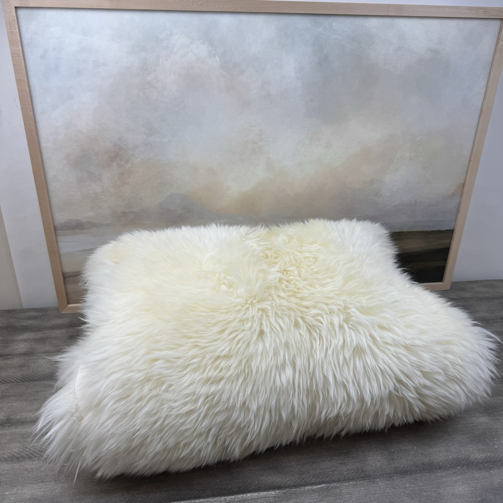 Pottery Barn Natural Large Sheepskin Rug Decorative Throw Ivory 2’x6’ Read