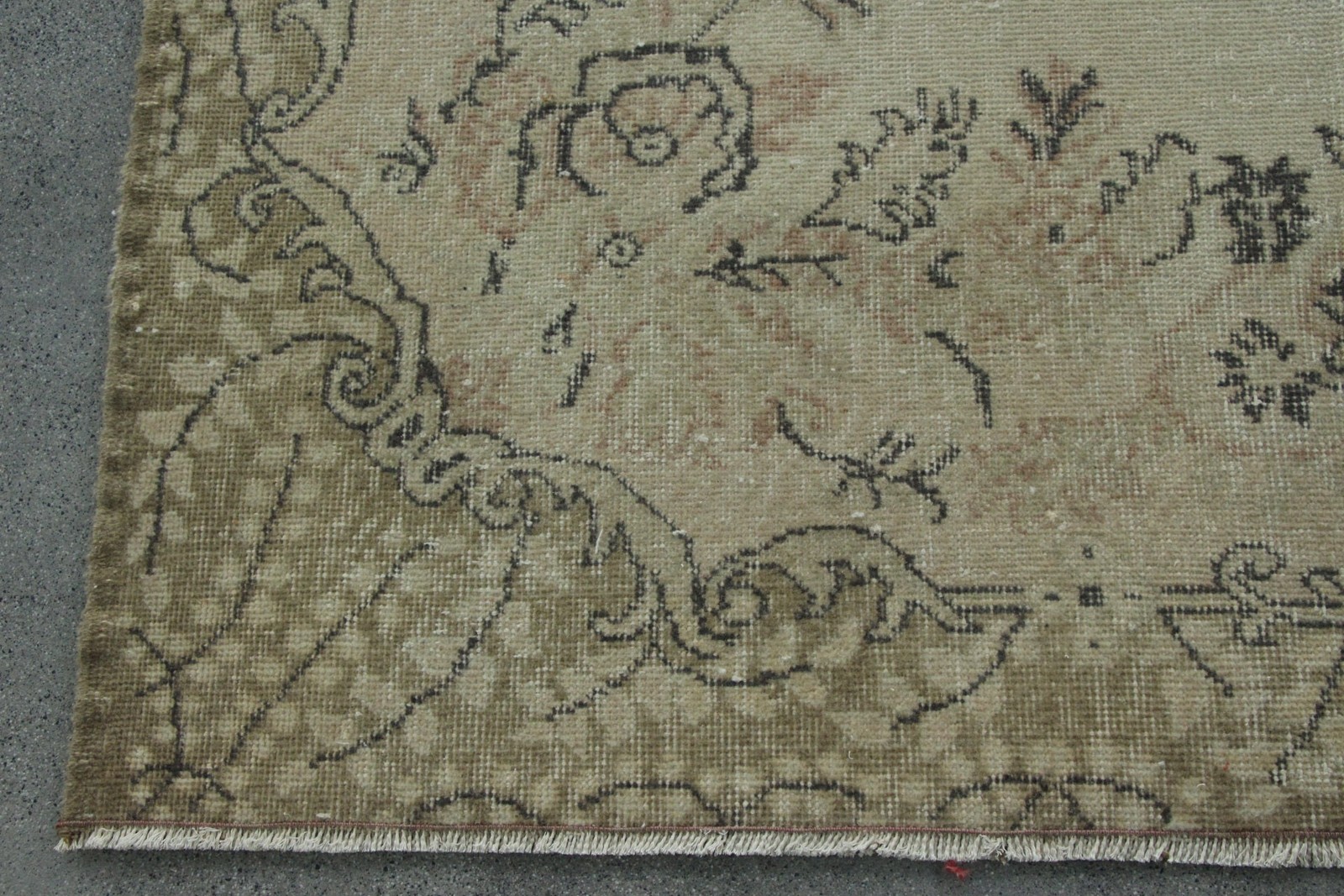 Turkish Large Rug 5,3×9,4 ft (163×288 cm), Vintage Gray Animal Print Wool Rug