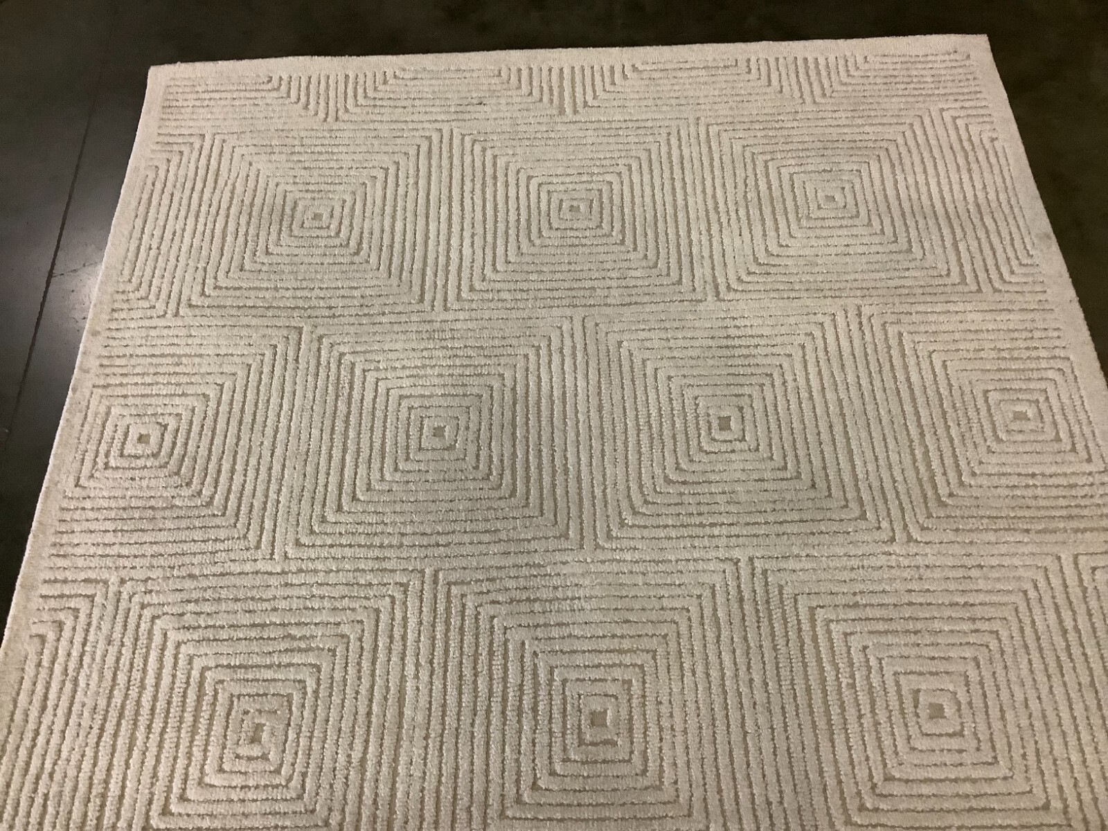 IVORY 5′ X 8′ Flaw in Rug, Reduced Price 1172663791 TXT102A-5