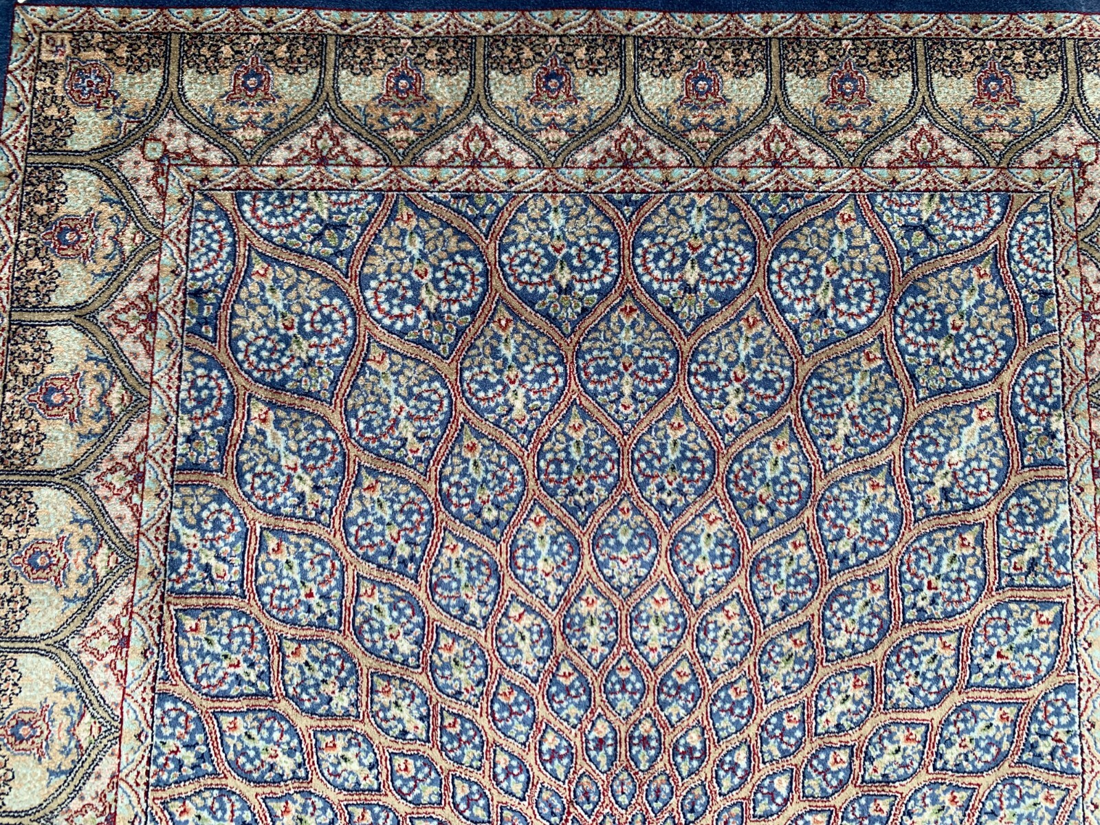 2×3 Feet Luxury Silk Bedroom Wall Hanging Rugs Traditional Oriental Area Carpets