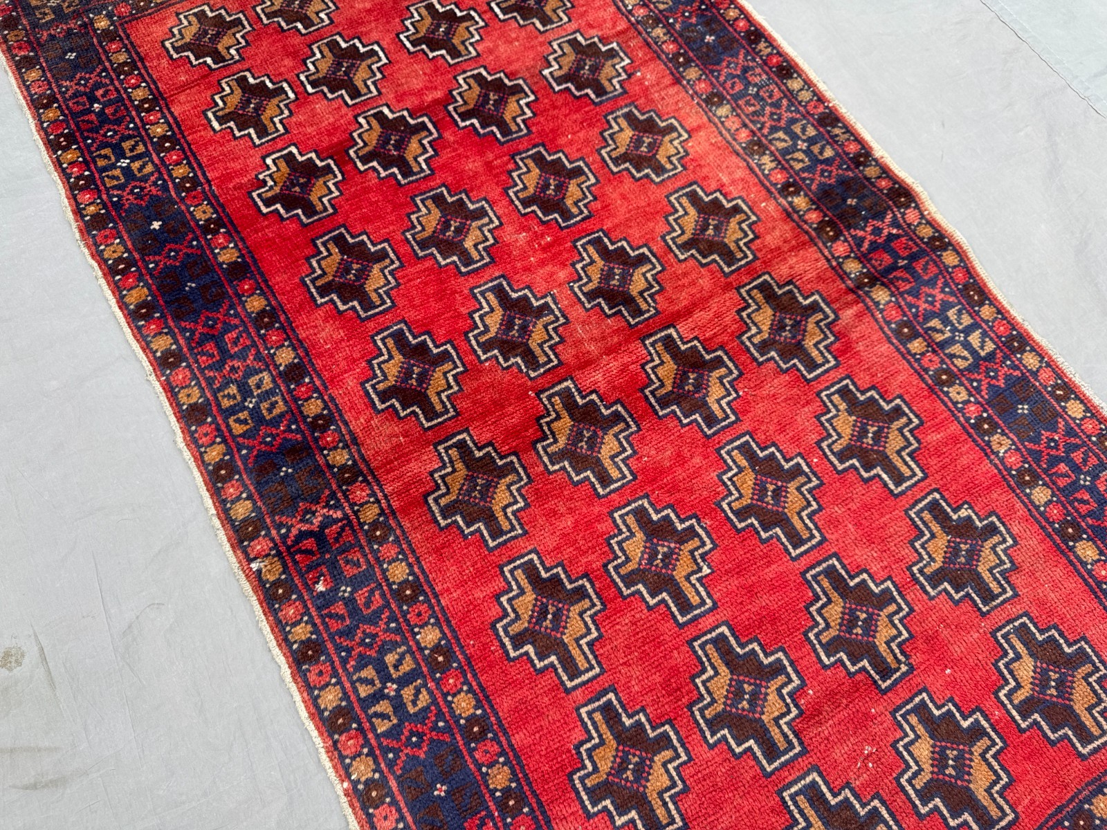 2’8 x 5 Ft Classic Afghan Baluchi Rug Hand Tribal Gul Motif Design Rich Red Wool
