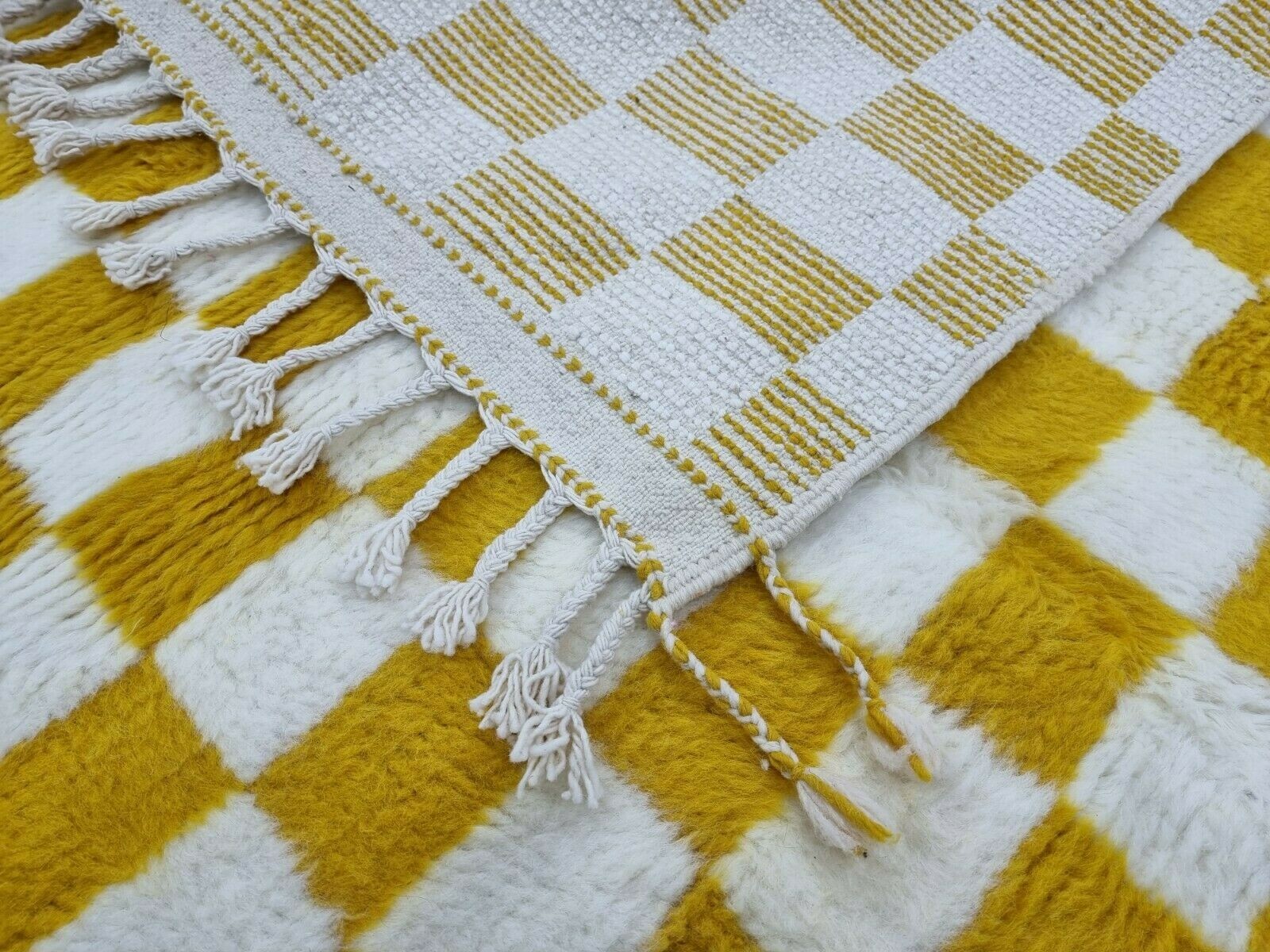 Handmade Moroccan Beni Ourain Rug 5’2″x7’7″ Checked Berber White Yellow Carpet