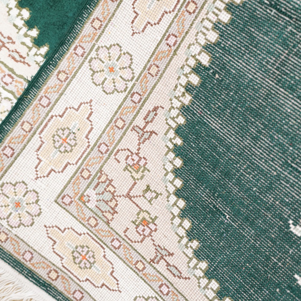 2x3ft Green Mini Handmade Silk Rug Classic Orient Design Small Area Carpet 114C
