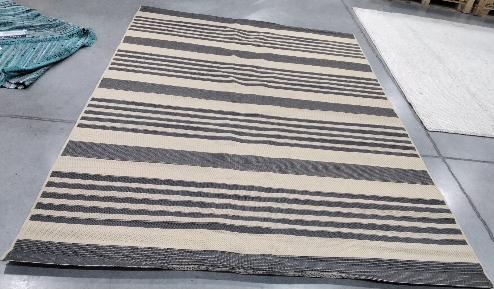 GREY / BONE 6′-7″ X 9′-6″ Back Stain Rug, Reduced Price 1172754176 CY6062-236-6