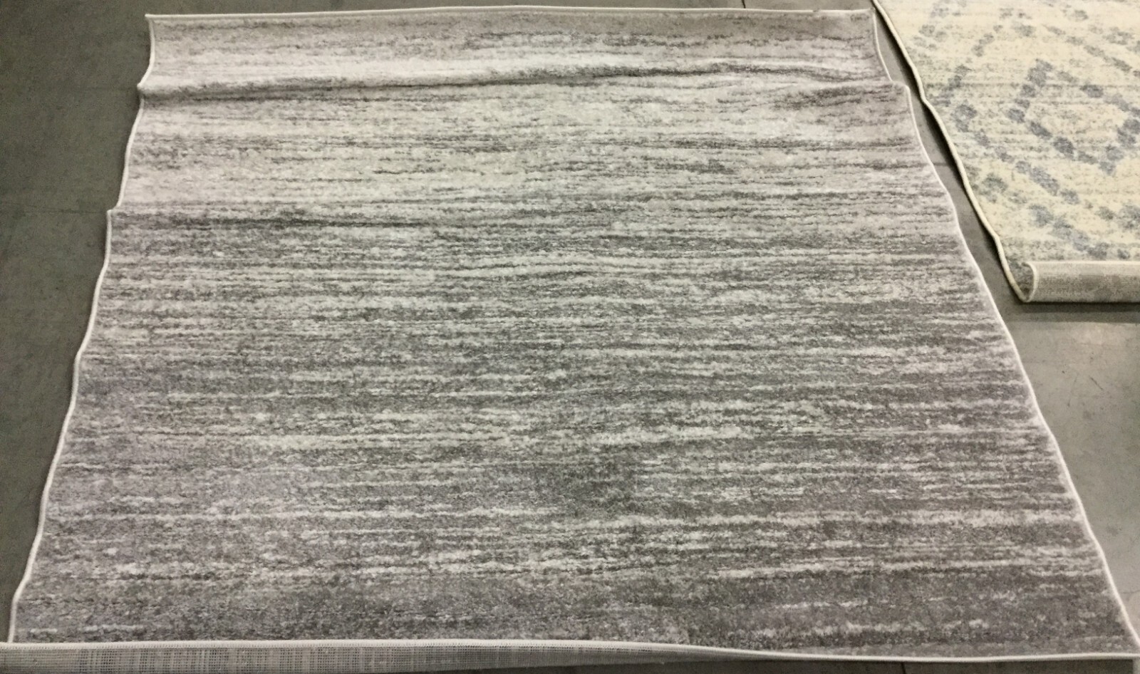 IVORY / SILVER 5′ X 5′ Square Flaw in Rug, Reduced Price 1172653964 ADR113B-5SQ