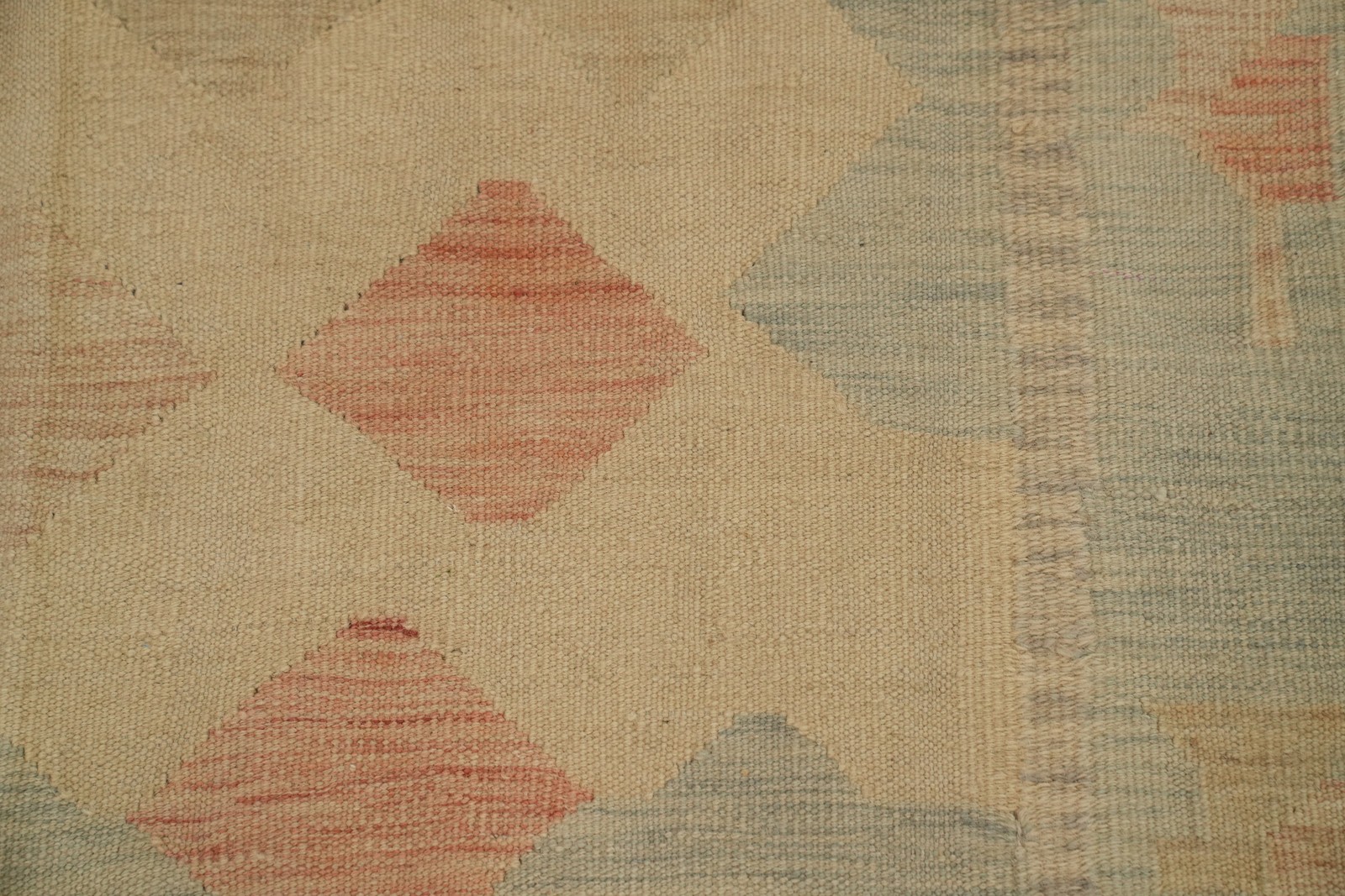 Soft Pastel Diamonds: Artistic Handcrafted Kilim Rug 4×6 ft Reversible Carpet
