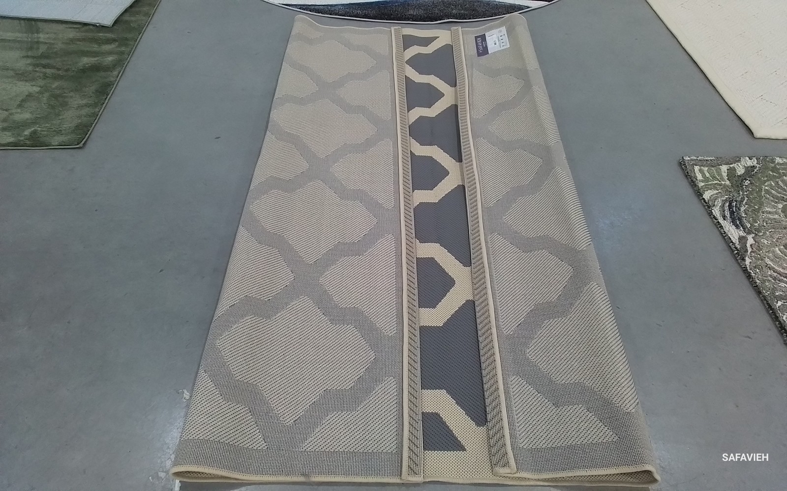 ANTHR/BEIGE 6′-7″ x 6′-7″ Back Stain Rug Reduced Price 1172804053 CY6903-246-7SQ