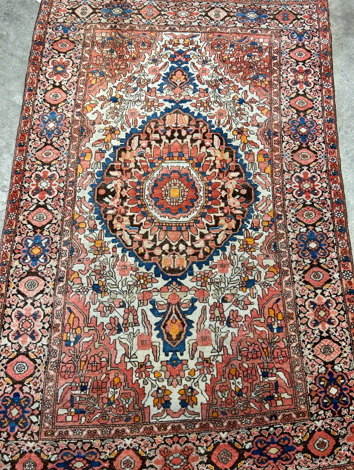 3’3″x5′ Antique Hand-Knotted 100% Wool Pile Sarouke Farahan Rug