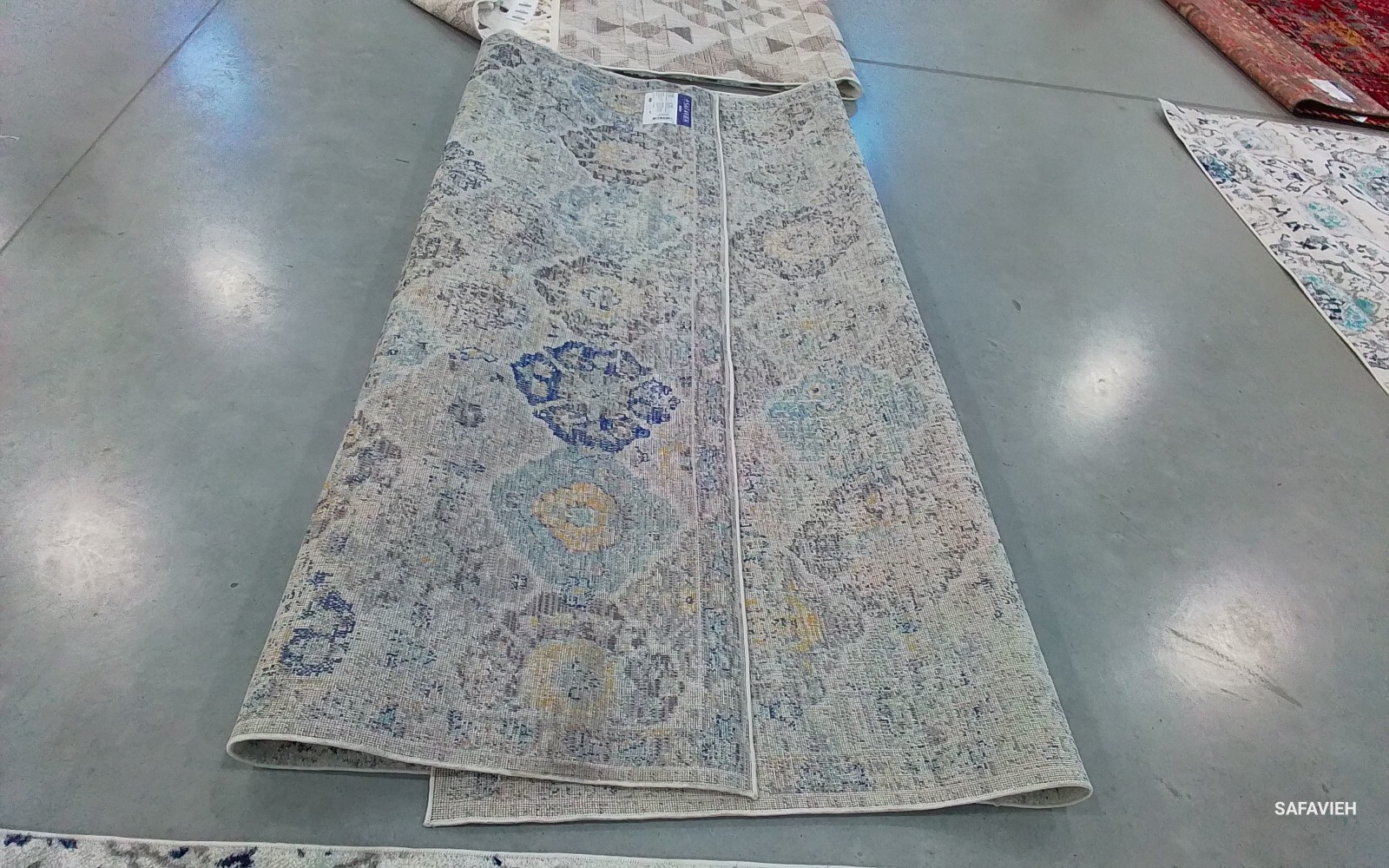 IVORY / AQUA 8′ X 10′ Back Stain Rug, Reduced Price 1172765330 MAD611A-8