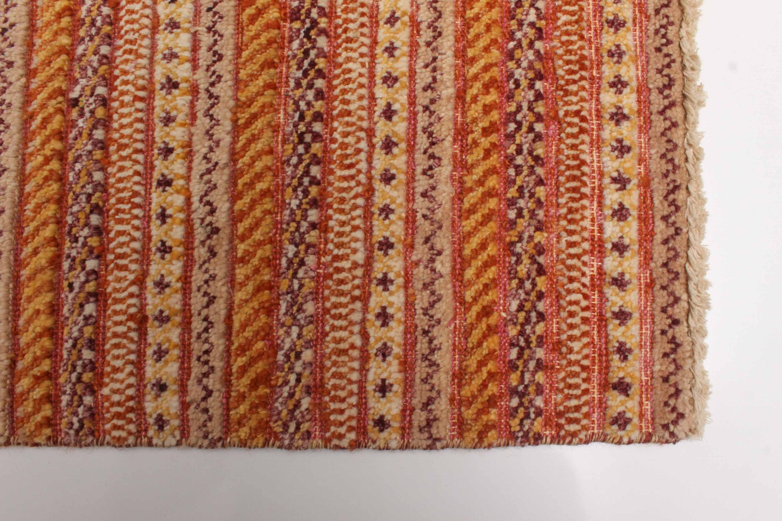 Traditional Hand-knotted Carpet 2’7″ x 4’2″ Wool Oriental Area Rug