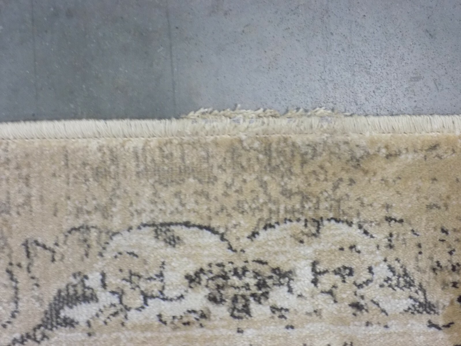 WARM BEIGE 8′ X 10′ Damaged Binding Rug, Reduced Price 1172581054 VTG113-660-8