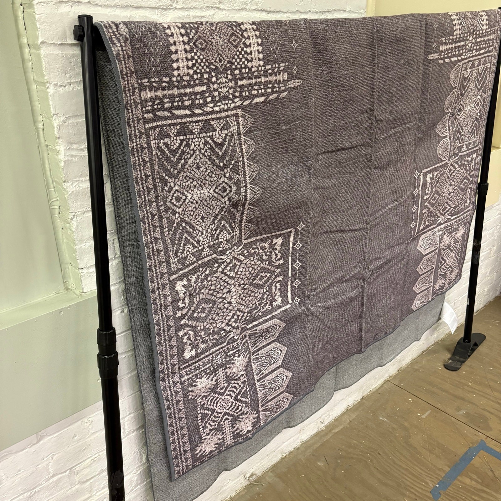 Nicetown 6’x9′ Area Rug Thin Machine Washable Non-Slip Stain Resistant – Gray