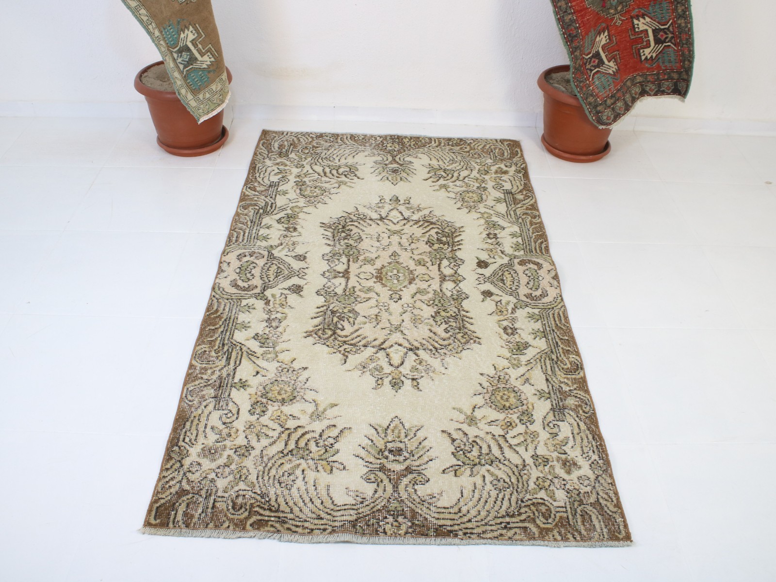 4×6 ft Vintage Handmade Small Area Rug Brown Beige Traditional Geometric