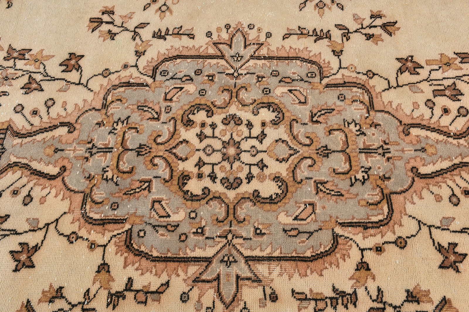 Turkish Vintage Rug 5,5×9,3 ft (167×284 cm), Brown Plants & trees Wool Rug