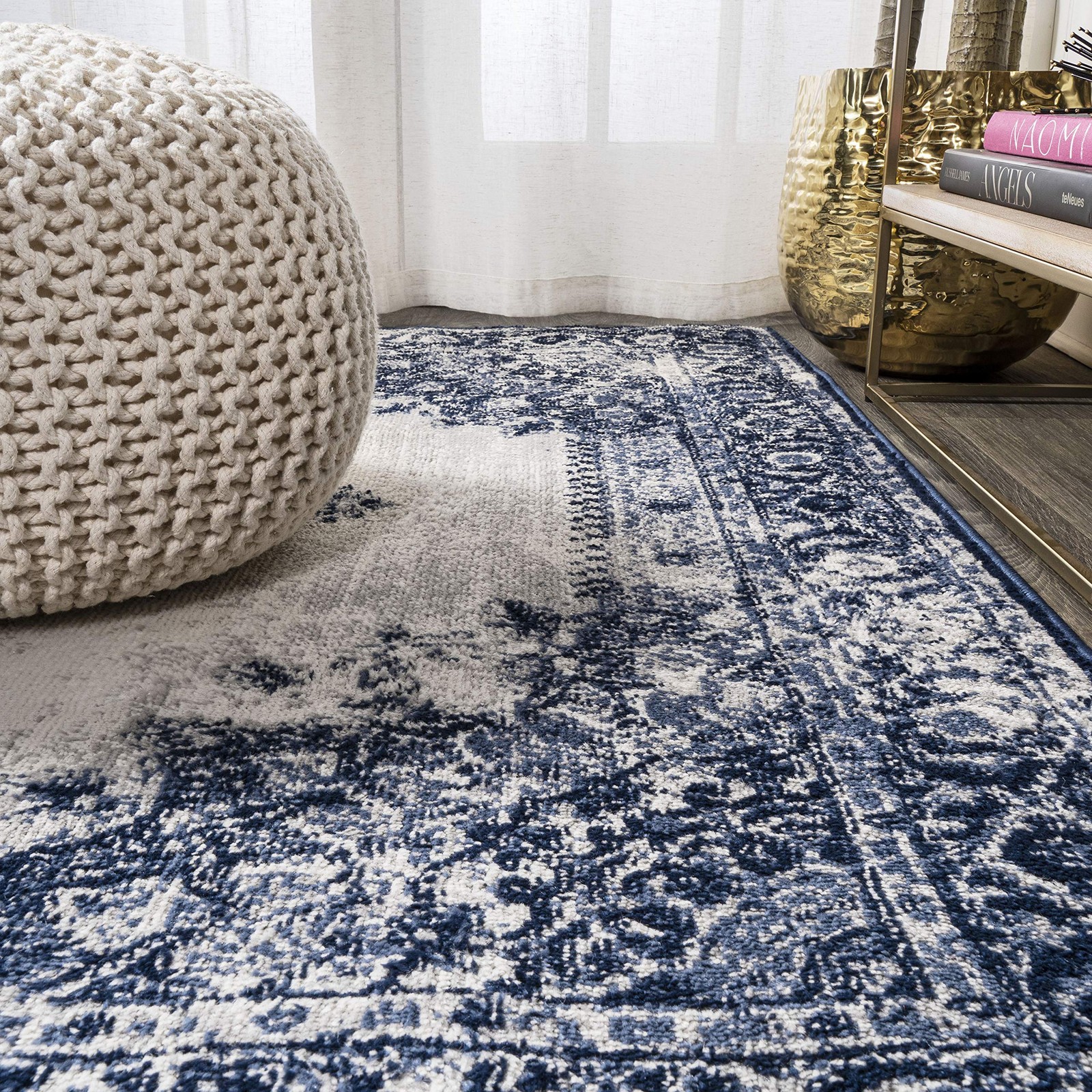Jonathan Y Rosalia Cottage Medallion Dark Blue/Ivory Indoor Area Rug 4X6