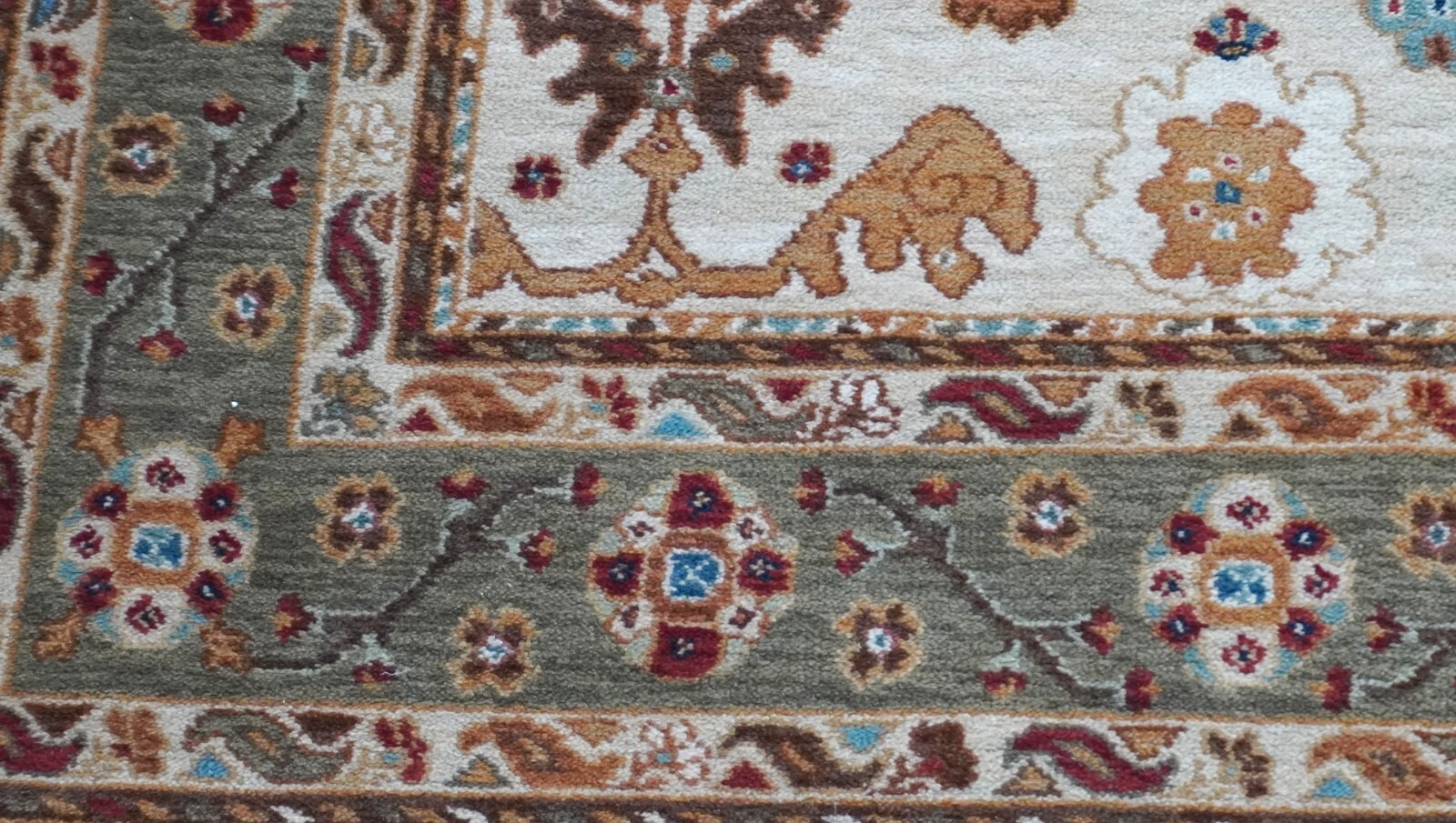 Authentic Original Karastan Ivory Oushak # 700-721 Wool Pile Rug 5’9″ x 9′