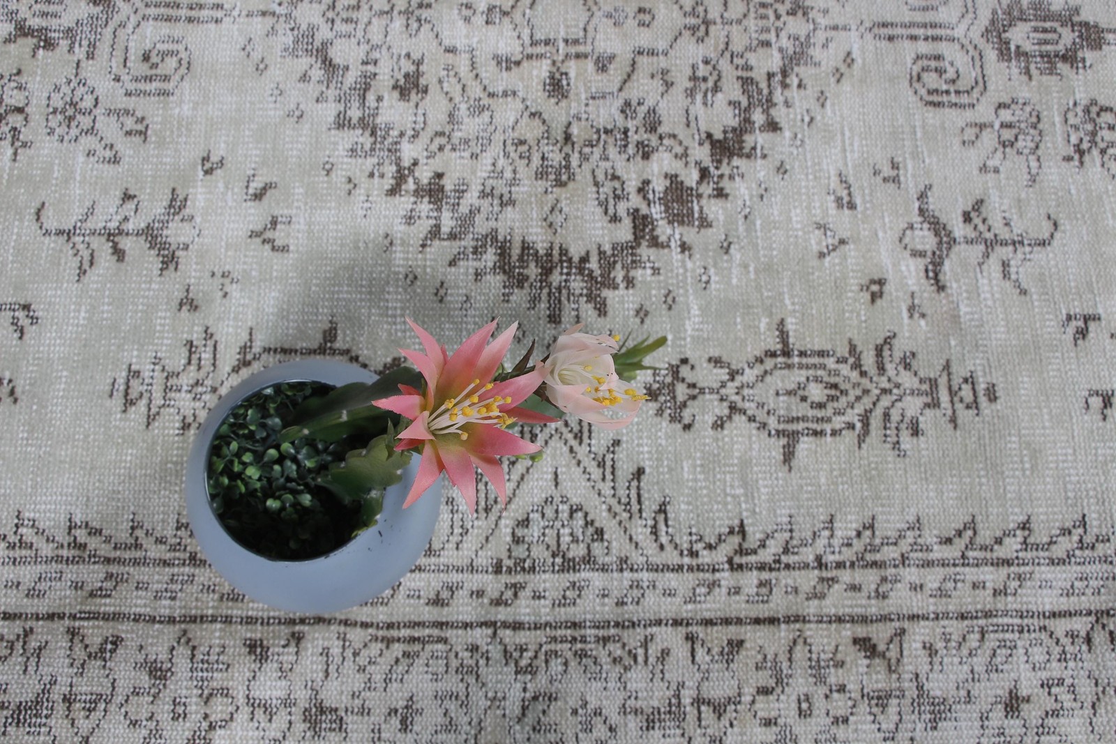 Vintage Large Rug 4,6×9,1 ft, White Brown Camouflage Rug Wool