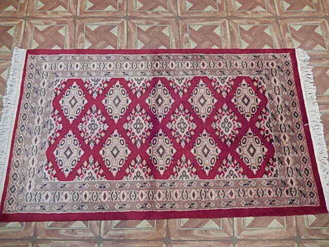 Sarooq Handmade Small Rug 3×4 Warmth Diamond-Shaped Rug B-78029