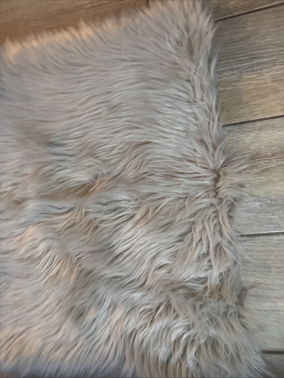 DANSO SHAG Plush STONE GRAY Faux Fur Carpet Soft Furry Rug Fluffy NWTS