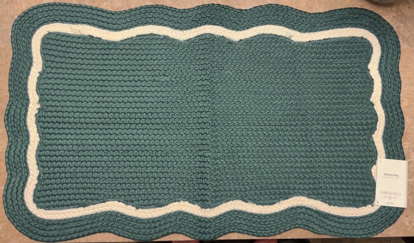 Threshold 20×34 Green/White Braided Polypropylene Low Pile Kitchen Rug NWT