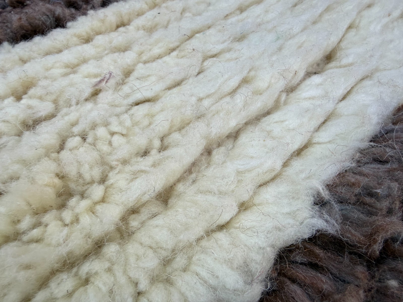 Handwoven Moroccan Berber Rug 4.1×6.8 ft – Authentic Wool | Boho Chic