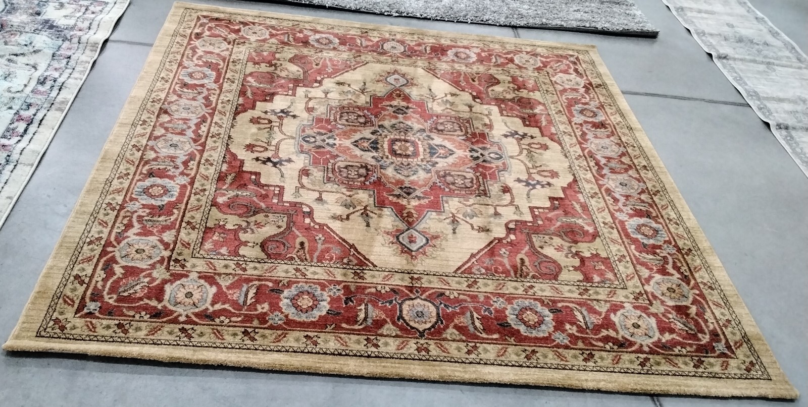 RED / NATURAL 6′-7″ X 6′-7″ Back Stain Rug, Reduced Price 1172750615 MAH698A-7SQ