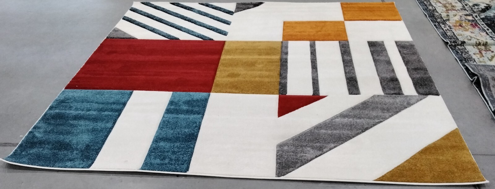 IVORY / PEACOCK BLUE 8′ X 8′ Back Stain Rug Reduced Price 1172756379 HLW709B-8SQ