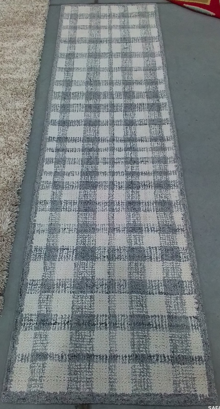 IVORY / GREY 2′-3″ x 8′-0″ Flaw in Rug, Reduced Price 1172797417 ABT648F-28