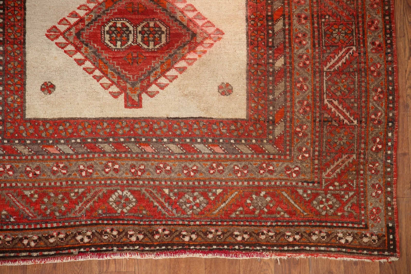 Antique Vegetable Dye Geometric Malayer Area Rug Ivory Wool Hand-made Rug 4’x7′
