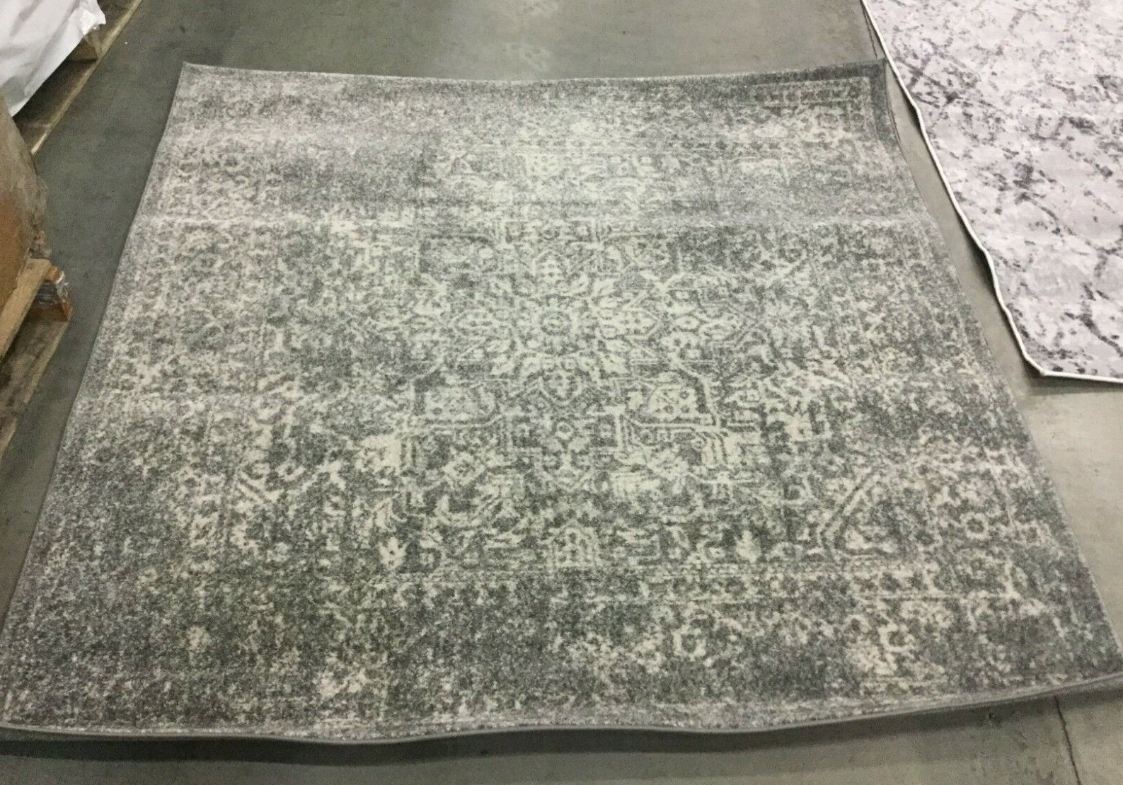 IVORY 5′-1″ X 5′-1″ Square Stained Rug, Reduced Price 1172637549 EVK256S-5SQ