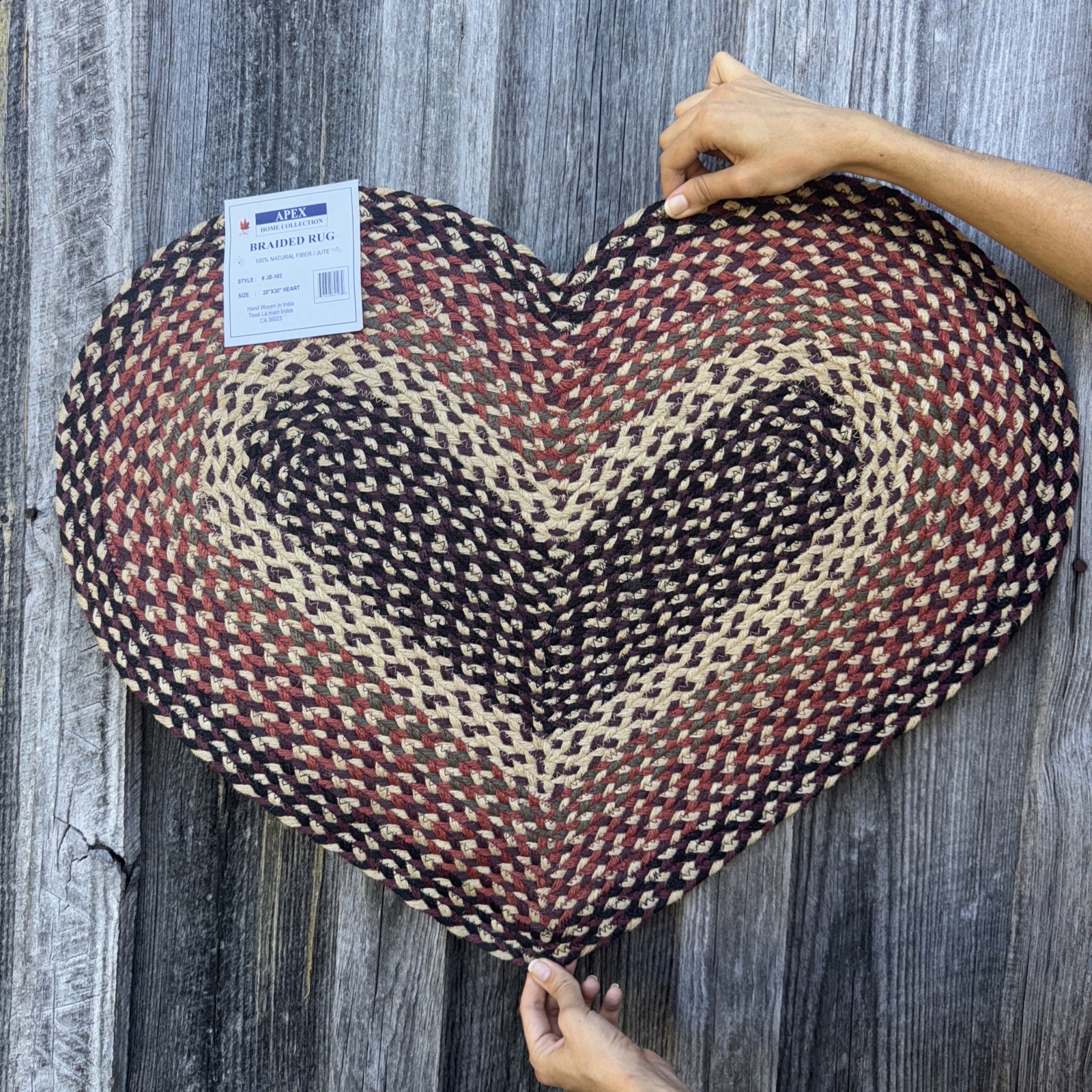 Braided Jute Heart Area Rug, new with tags! Great for gifts!