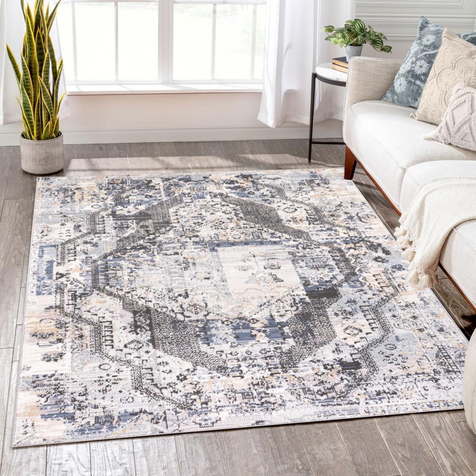 L’Baiet Anna Grey Oriental 5 ft. x 7 ft. Area Rug