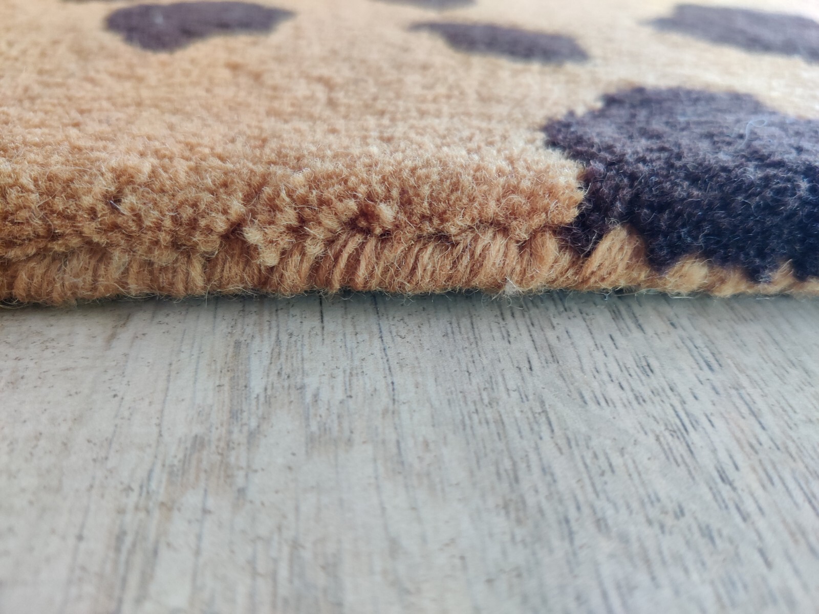 Handmade Tufted Wool Rug for Kids Teens Orange Cheetah Spotted Rug 2 x 3 ft