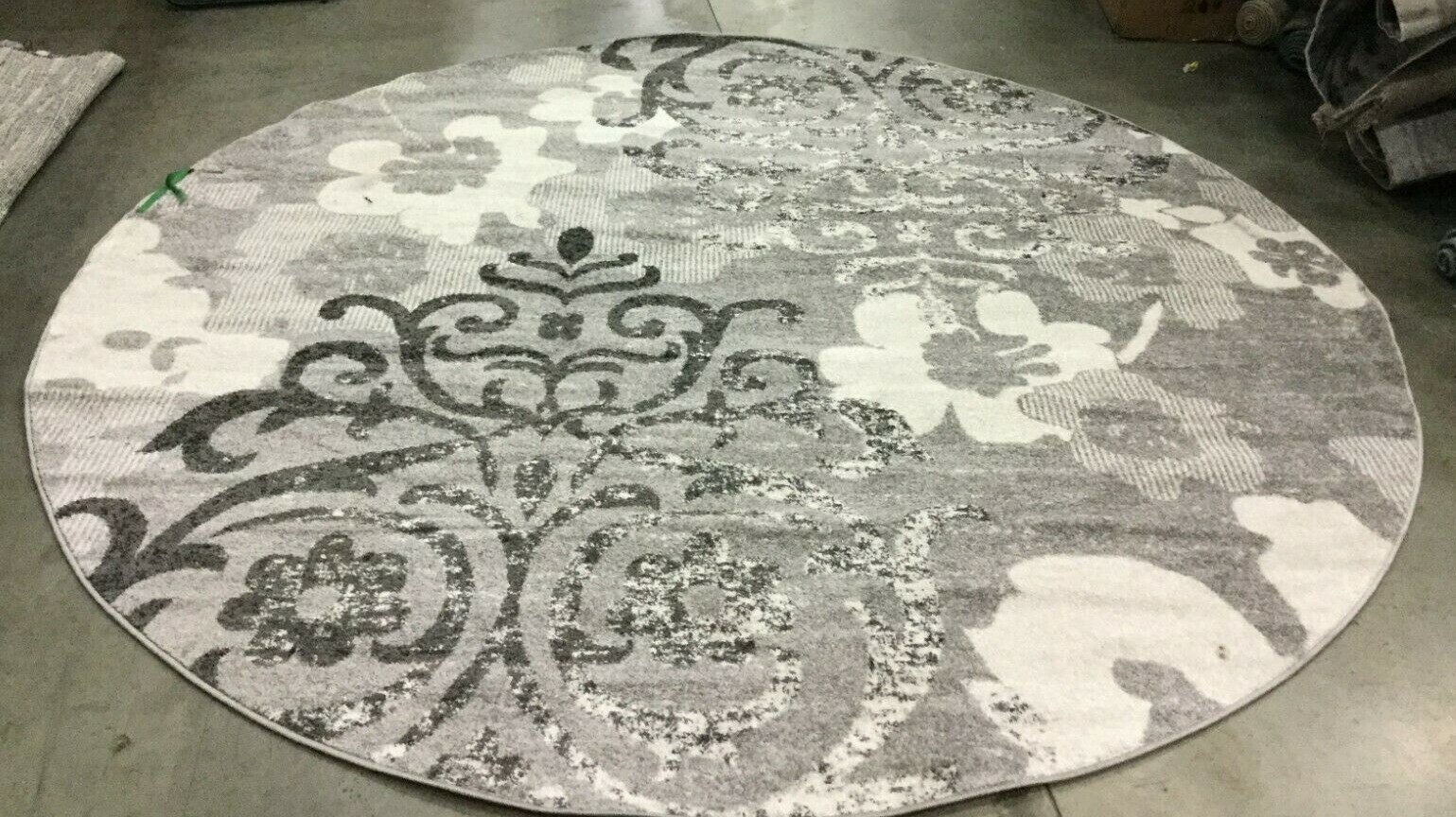 SILVER / IVORY 9′ X 9′ Round Damaged Rug, Reduced Price 1172640128 ADR114B-9R